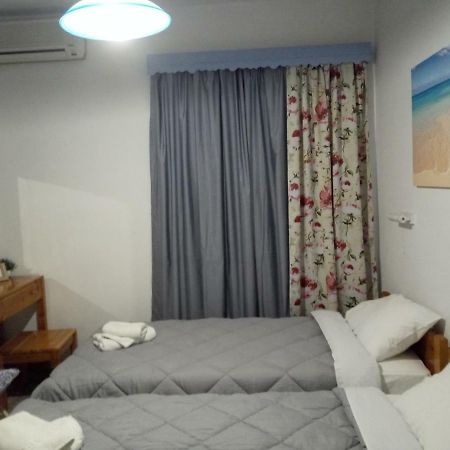 Panos Studios Poros Town Extérieur photo