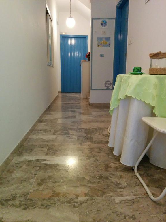 Panos Studios Poros Town Extérieur photo